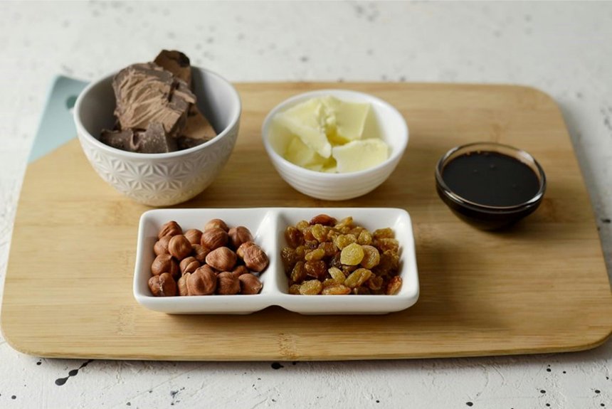 healthy snack chocolate covered raisins